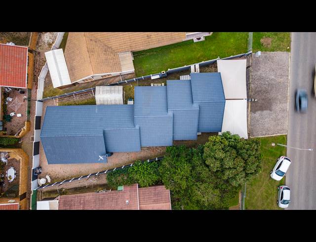 7 BEDROOM HOUSE FOR SALE IN HARTENBOS CENTRAL
